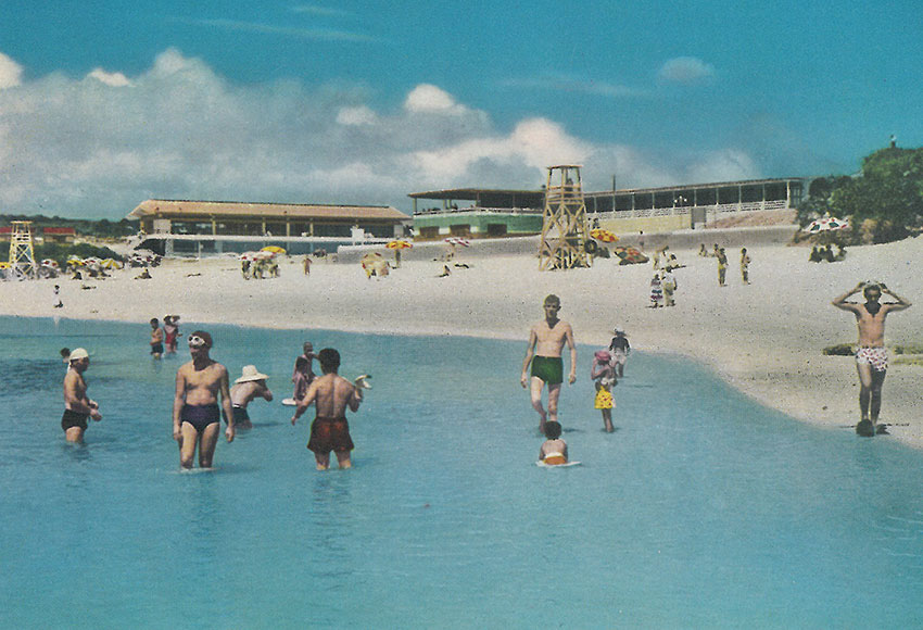 Tsukinohama Beach